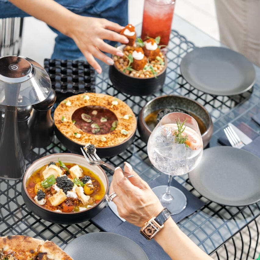 Luxury lifestyle in Dubai for Canadian expatriates